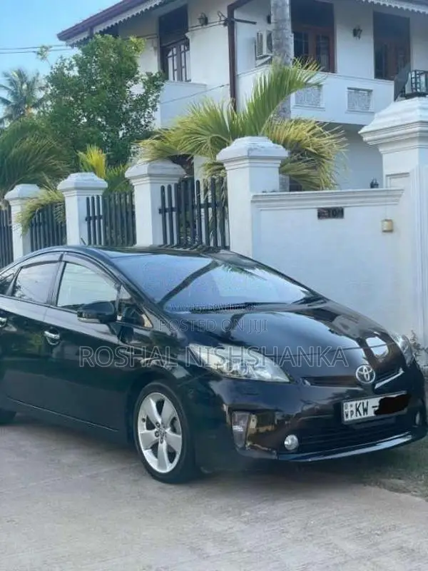 Toyota Prius 2012 Car (Used)