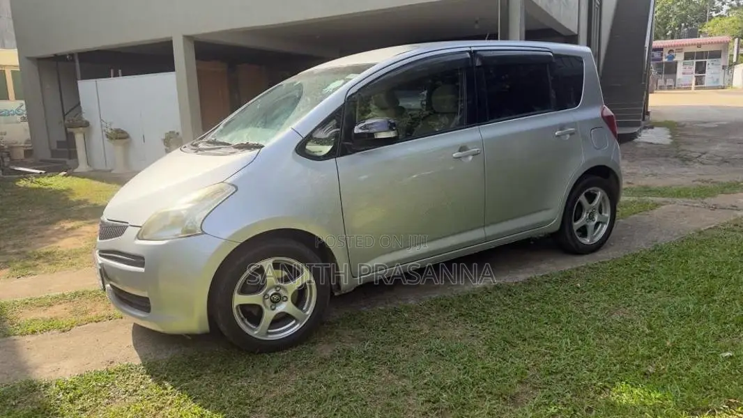 Toyota Ractis 2007 Car (Used)