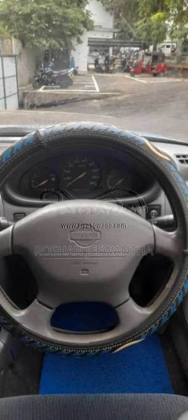 Nissan March K11 2000 Car (Used)