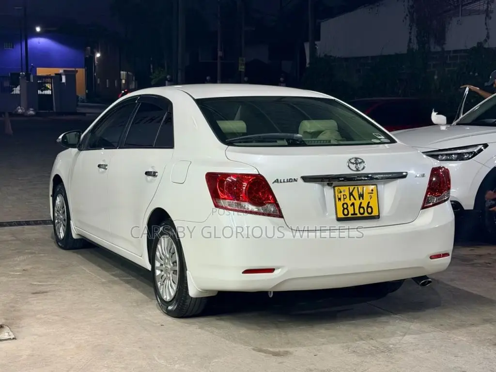 Toyota Allion 2013 Car (Used)