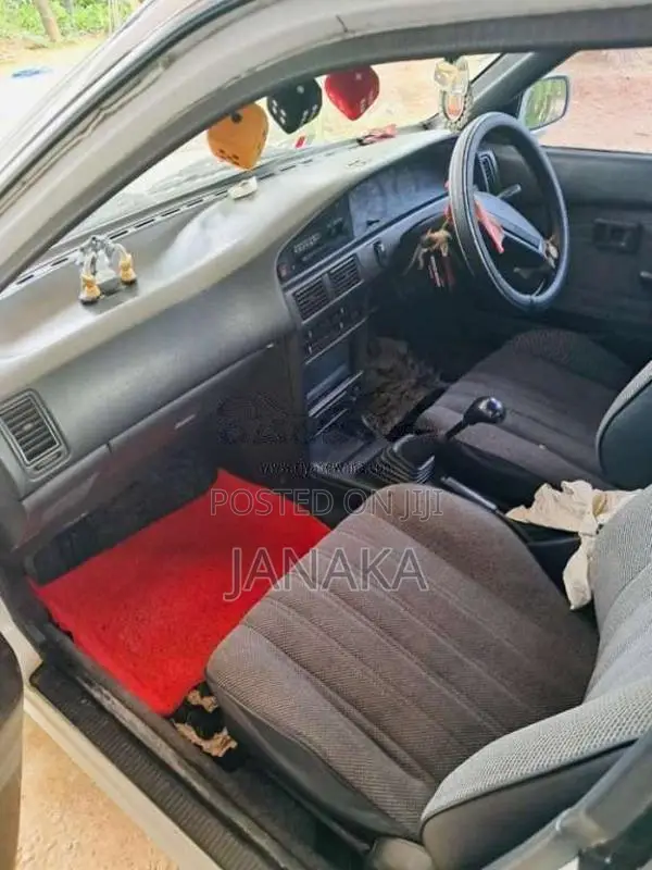 Toyota Corolla 1989 Car (Used)