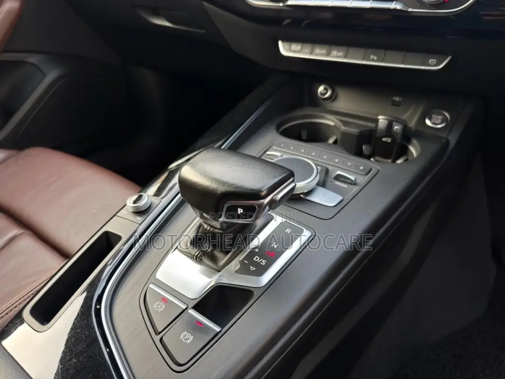 Audi A4 2018 Car (Used)