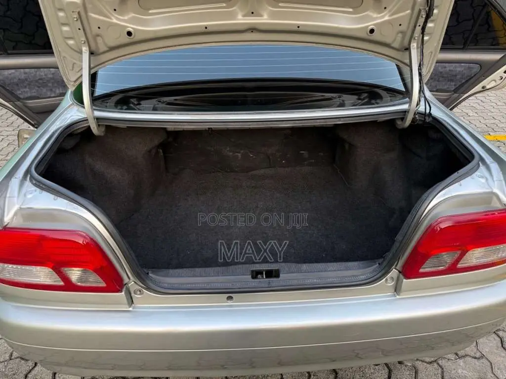 Toyota Carina 2003 Car (Used)