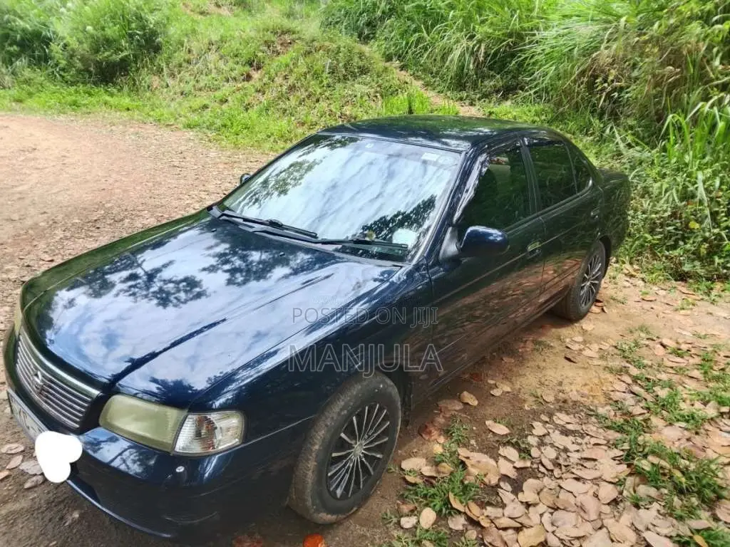 Nissan FB15 2003 Car (Used)
