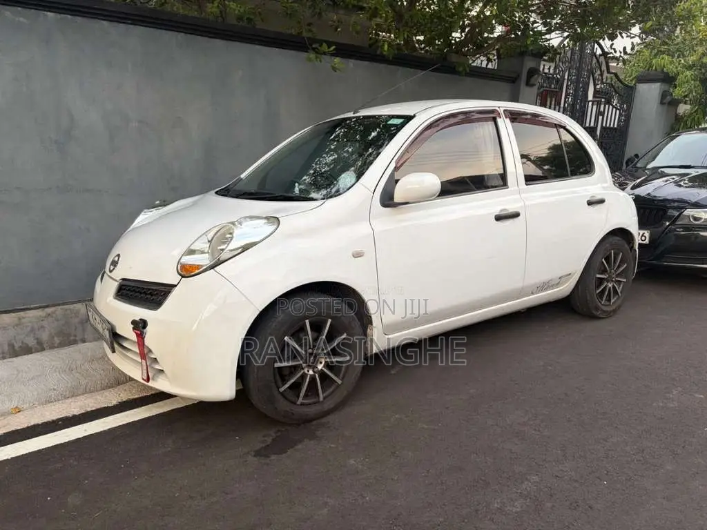 Nissan March 2004 Car (Used)
