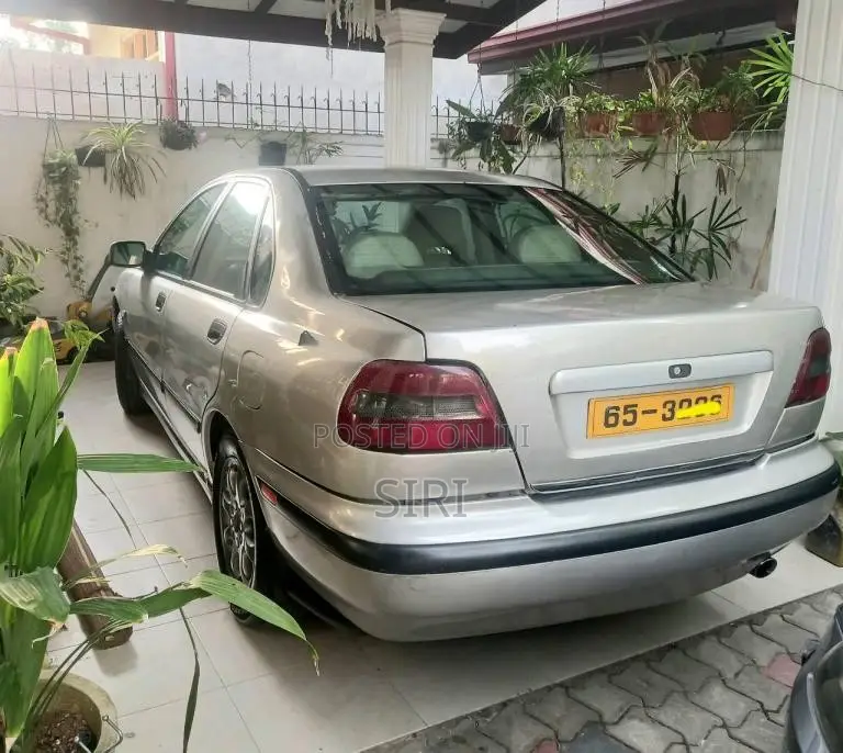 Volvo S40 1998 Car (Used)