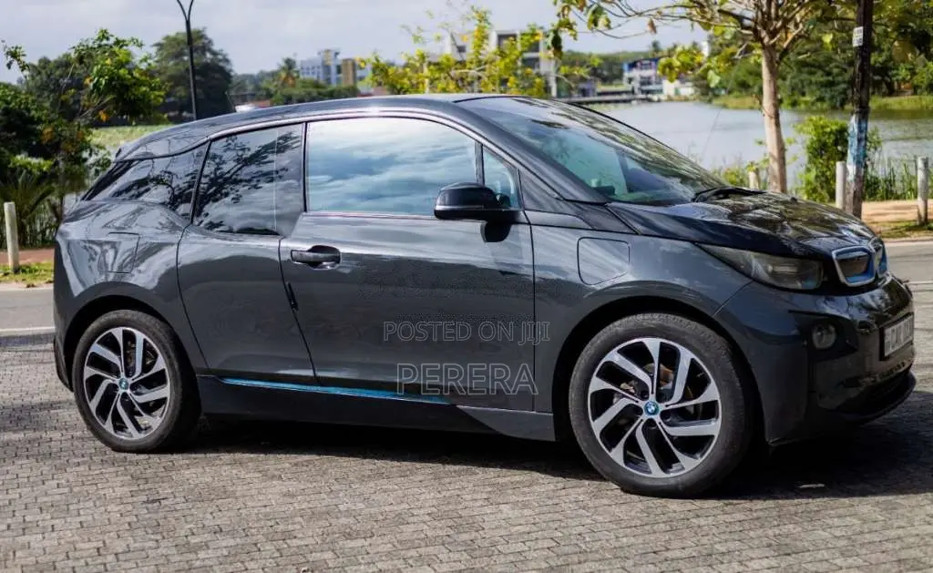 BMW I3 Rex Plugged In Hybrid 2016 Car (Used)