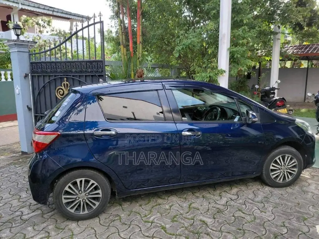 Toyota Vitz 2018 Car (Used)