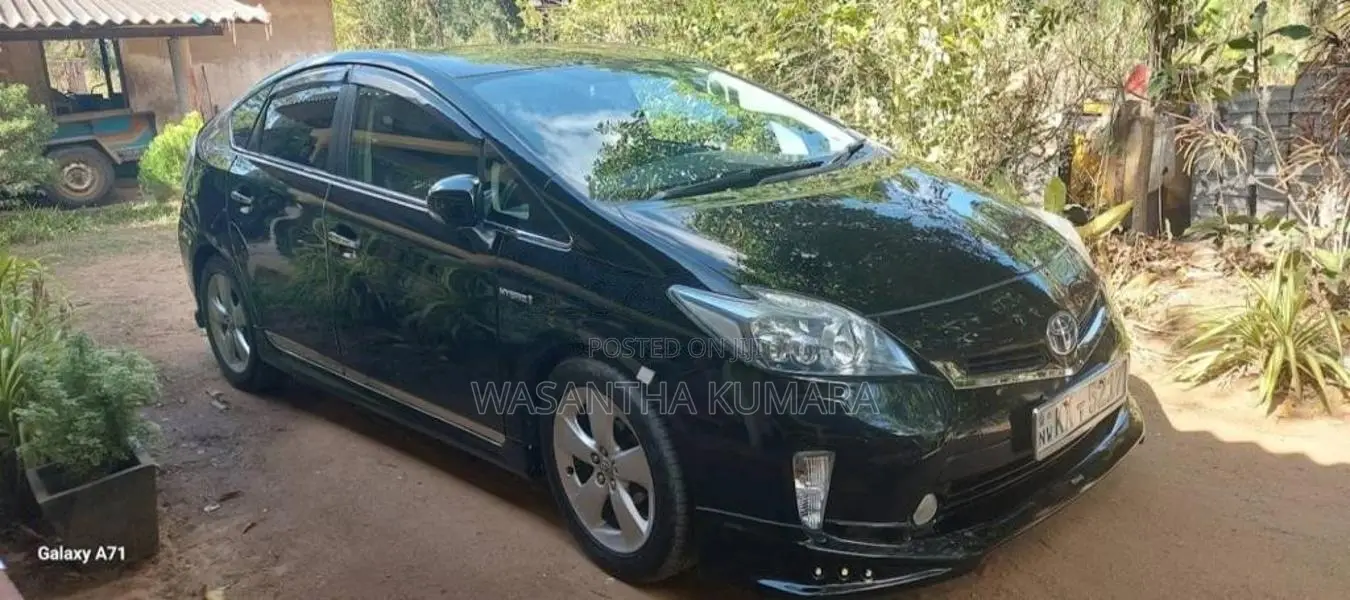 Toyota Prius S Touring 2011 Car (Used)