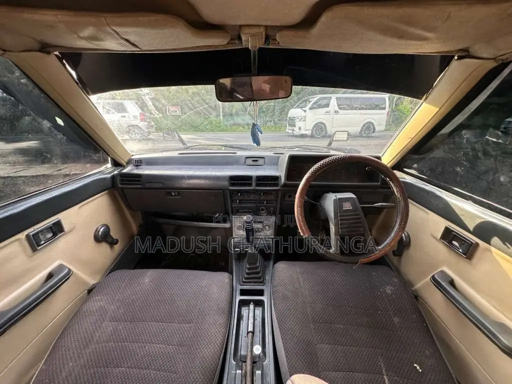 Mitsubishi Lancer Box 1981 Car (Used)