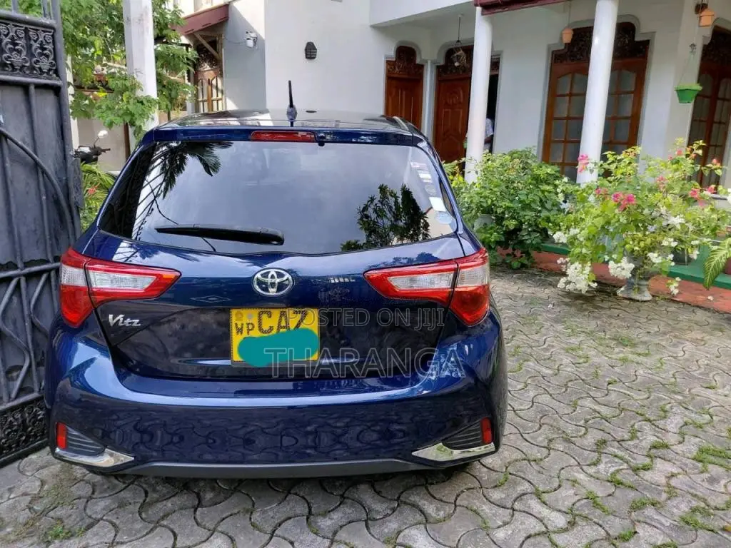 Toyota Vitz 2018 Car (Used)