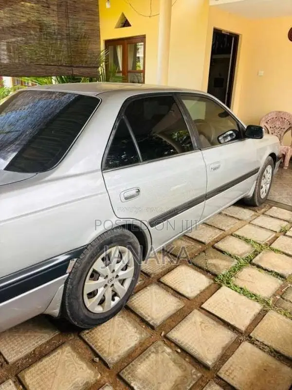 Toyota Carina 1997 Car (Used)