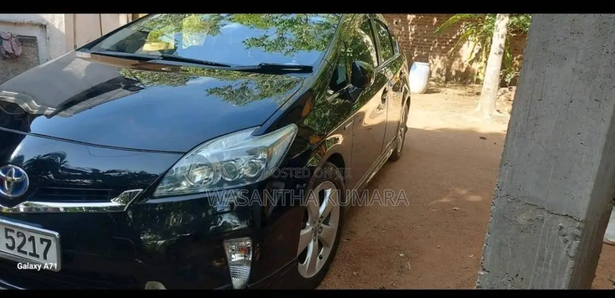 Toyota Prius S Touring 2011 Car (Used)