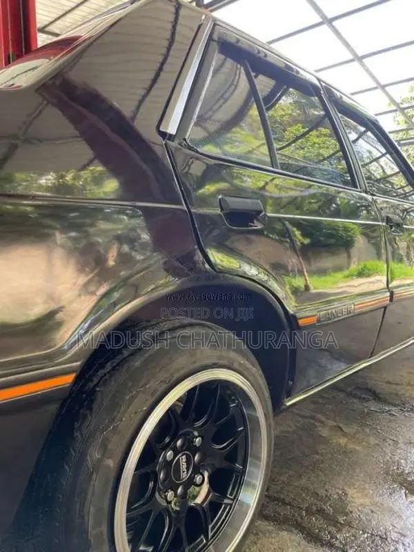Mitsubishi Lancer Box 1981 Car (Used)