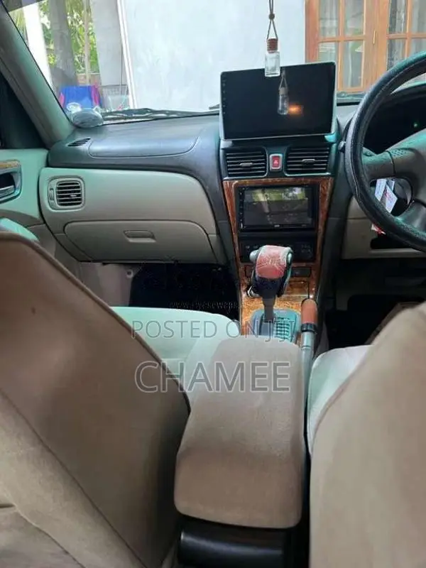 Nissan N16 BLUEBIRD SYLPHY 2000 Car (Used)