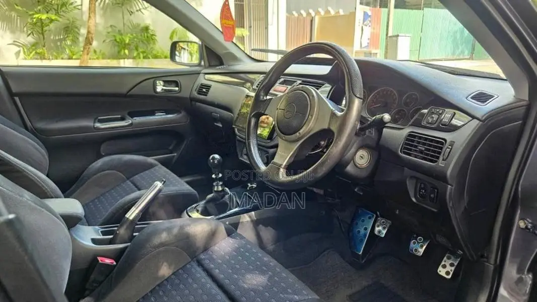 Mitsubishi Lancer Evolution 8 2005 Car (Used)