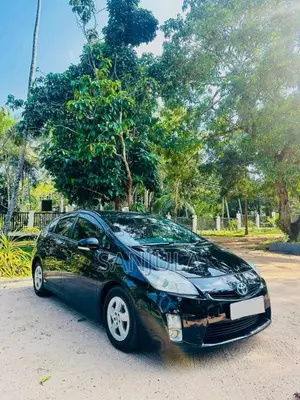 Toyota Prius 2013 Car (Used)