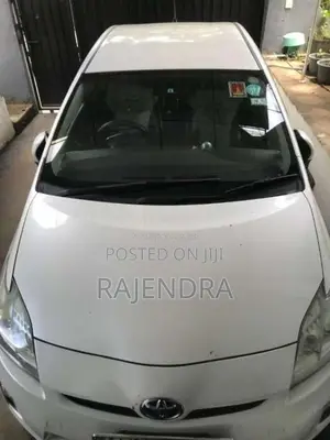Toyota Prius 2011 Car (Used)