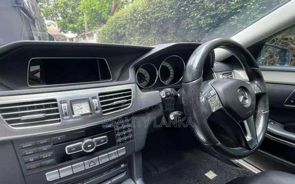 Mercedes-Benz E200 2014 Car (Used)