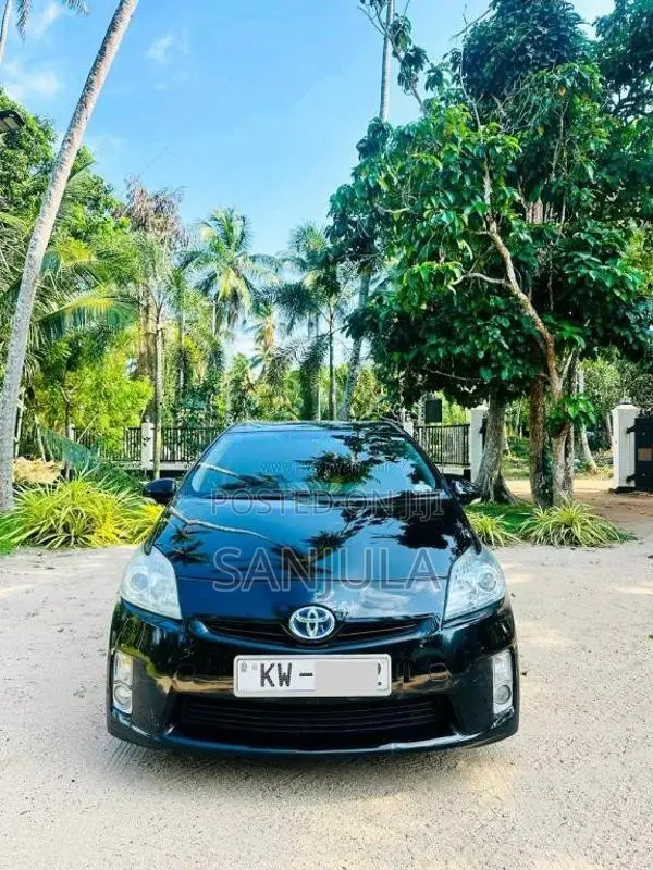Toyota Prius 2013 Car (Used)