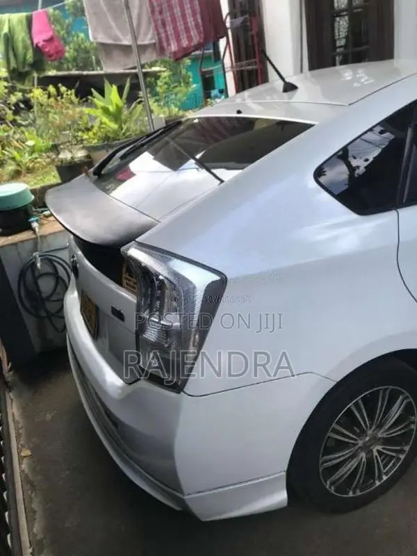 Toyota Prius 2011 Car (Used)