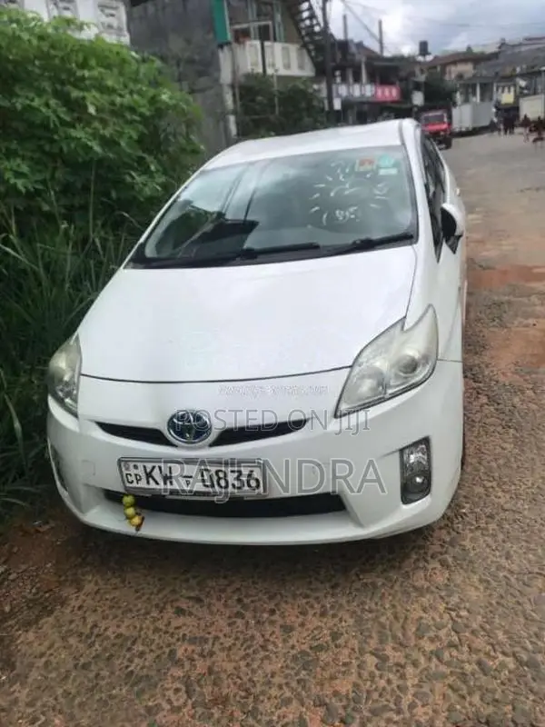 Toyota Prius 2011 Car (Used)