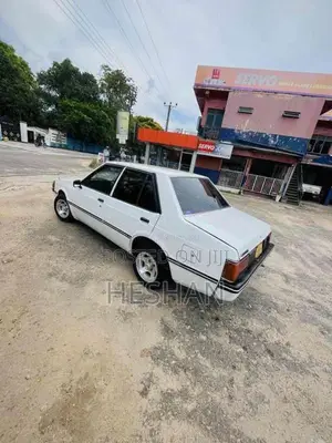 Mitsubishi Lancer Box 1985 Car (Used)