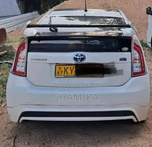 Toyota Prius 2012 Car (Used)