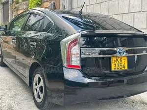Toyota Prius 2012 Car (Used)