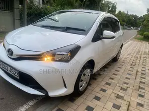 Toyota Vitz 2016 Car (Used)