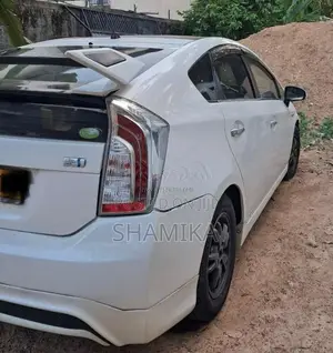 Toyota Prius 2012 Car (Used)