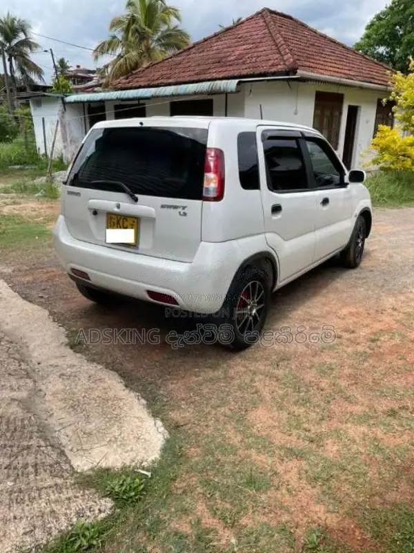 Suzuki Swift 2004 Car (Used)