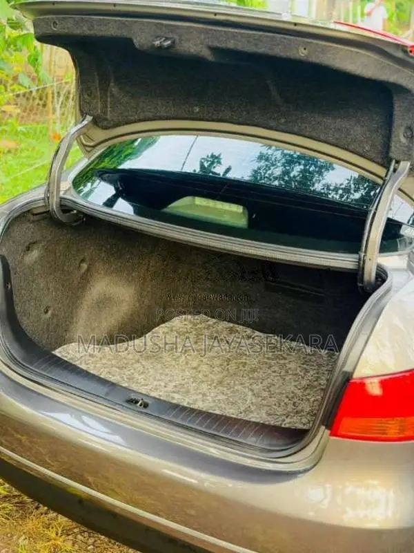 Nissan Bluebird 2011 Car (Used)