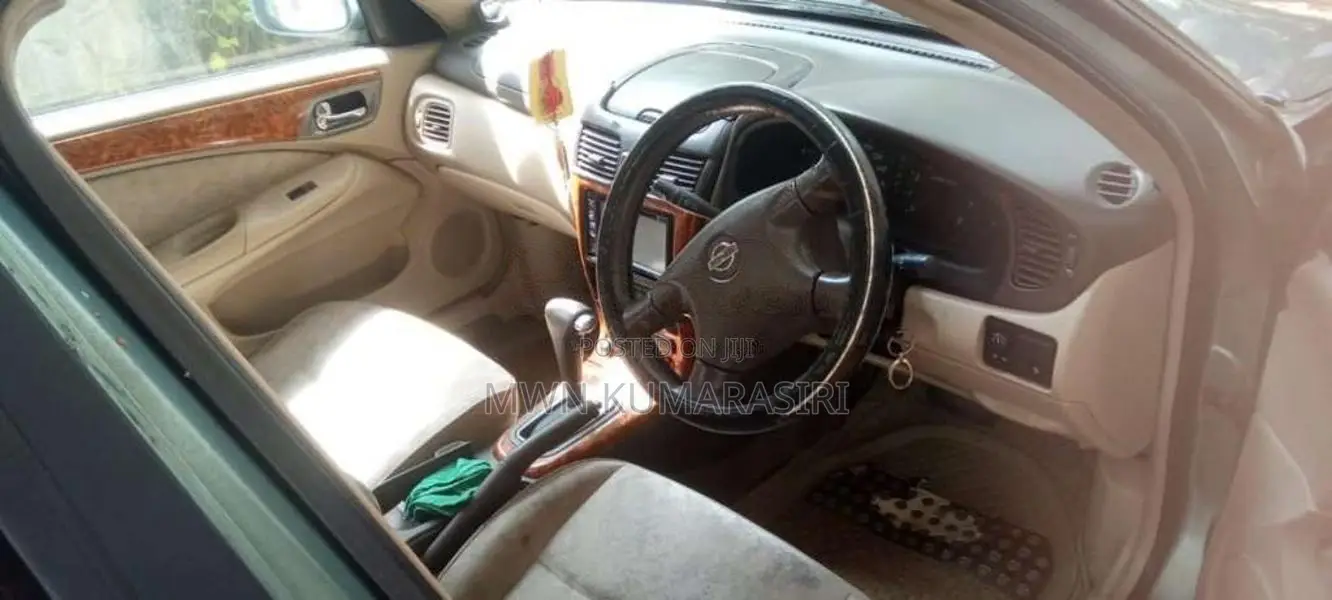 Nissan N17 SYLPHY 2000 Car (Used)