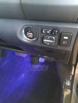 Toyota Vitz 2008 Car (Used)