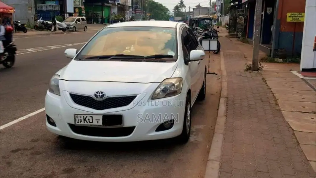 Toyota Belta 2010 Car (Used)