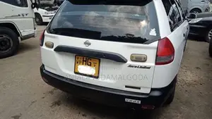 Nissan Y11 2000 Car (Used)