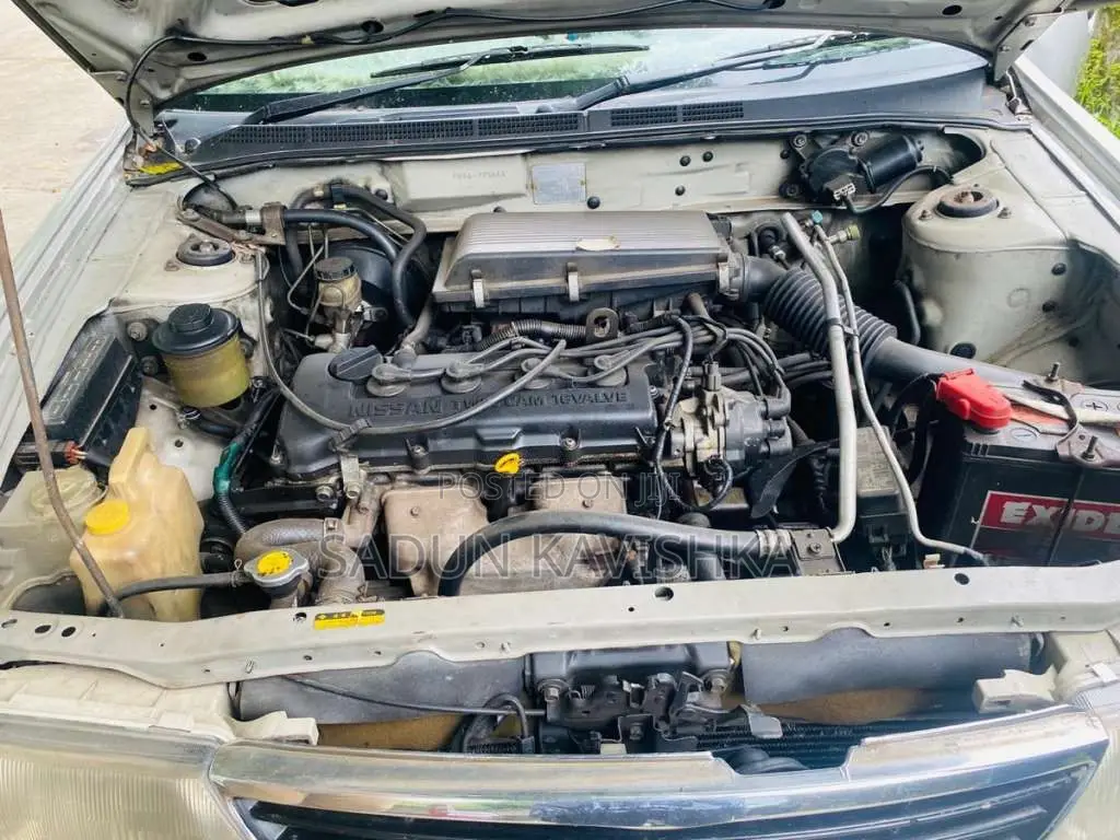 Nissan Ex Saloon 1996 Car (Used)