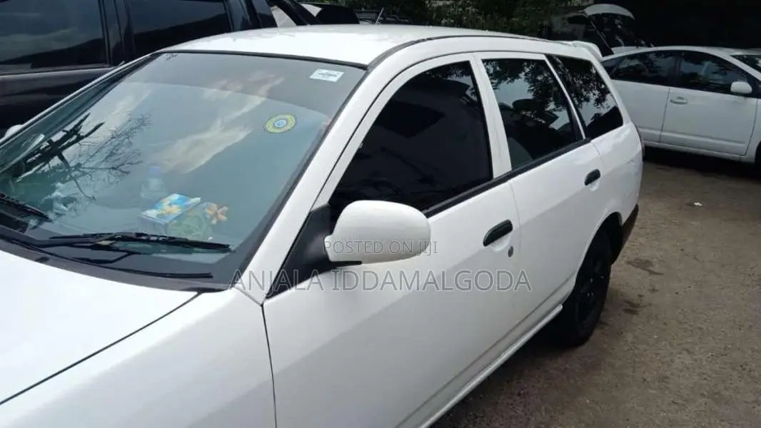 Nissan Y11 2000 Car (Used)