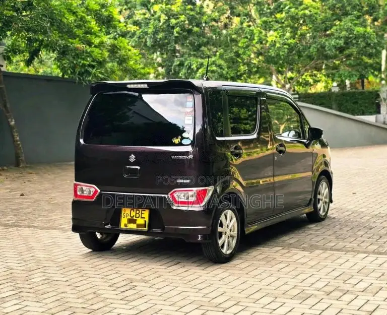 Suzuki Wagon R Fz 2018 Car (Used)