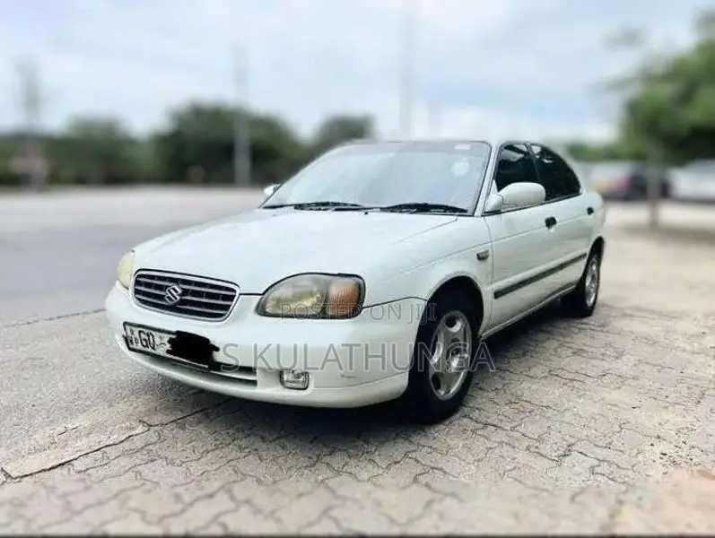 Suzuki Cultus 2000 Car (Used)