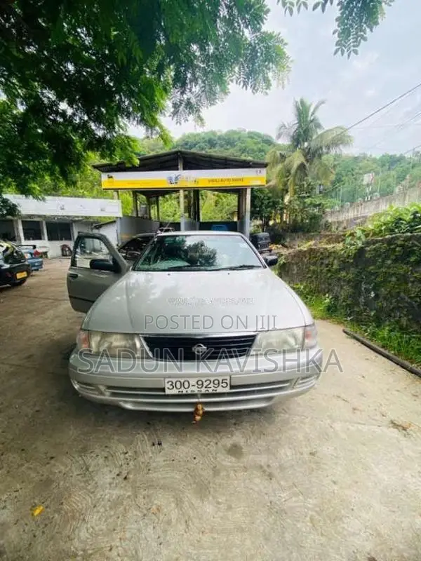 Nissan Ex Saloon 1996 Car (Used)