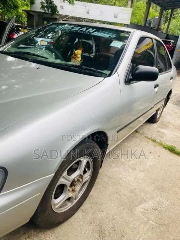 Nissan Ex Saloon 1996 Car (Used)