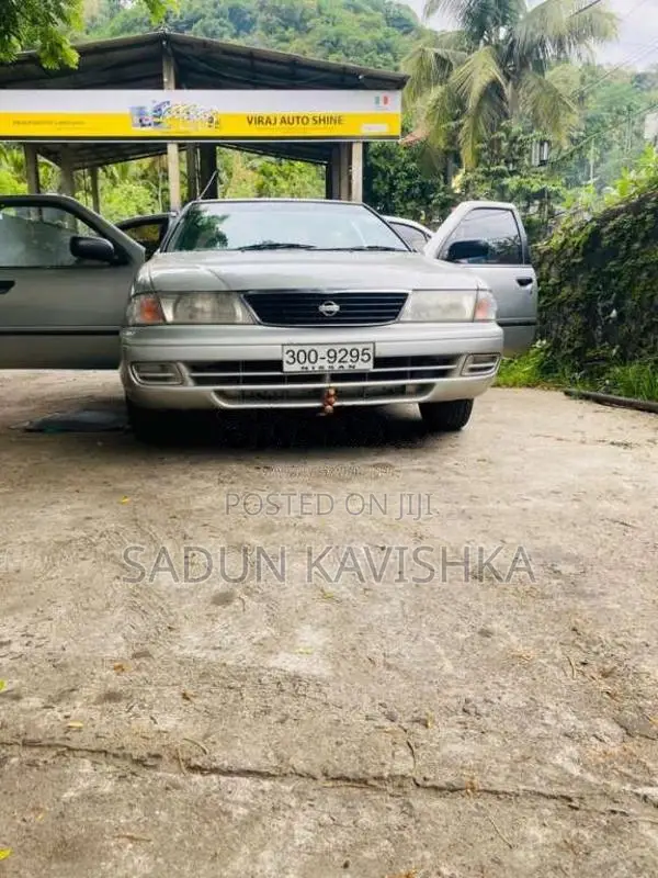 Nissan Ex Saloon 1996 Car (Used)