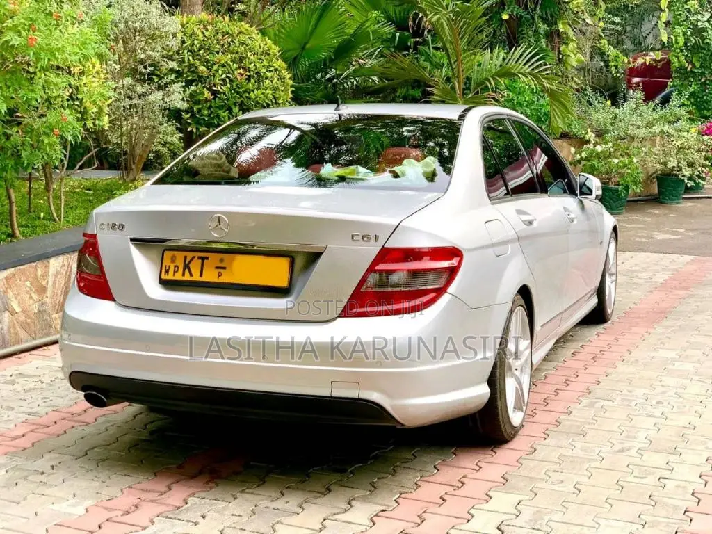 Mercedes-Benz C180 2011 Car (Used)