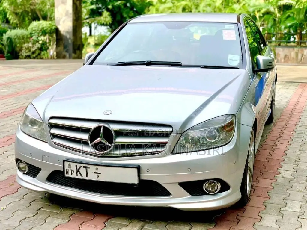 Mercedes-Benz C180 2011 Car (Used)