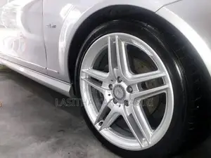 Mercedes-Benz C180 2011 Car (Used)