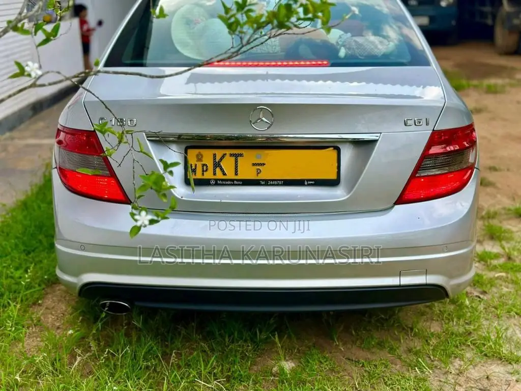 Mercedes-Benz C180 2011 Car (Used)