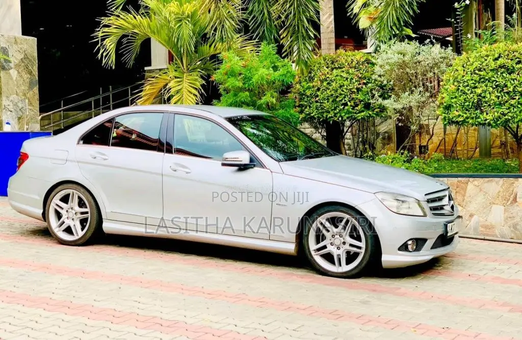Mercedes-Benz C180 2011 Car (Used)