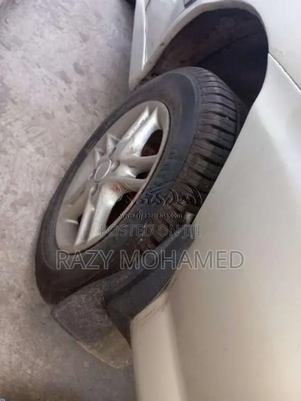 Kia Rio 2000 Car (Used)
